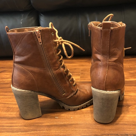 Brown Boots - Picture 5 of 8